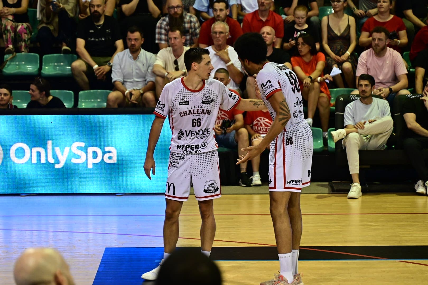 Challans pose un pied en Pro B : 1-0 en finale de NM1 contre Mulhouse !