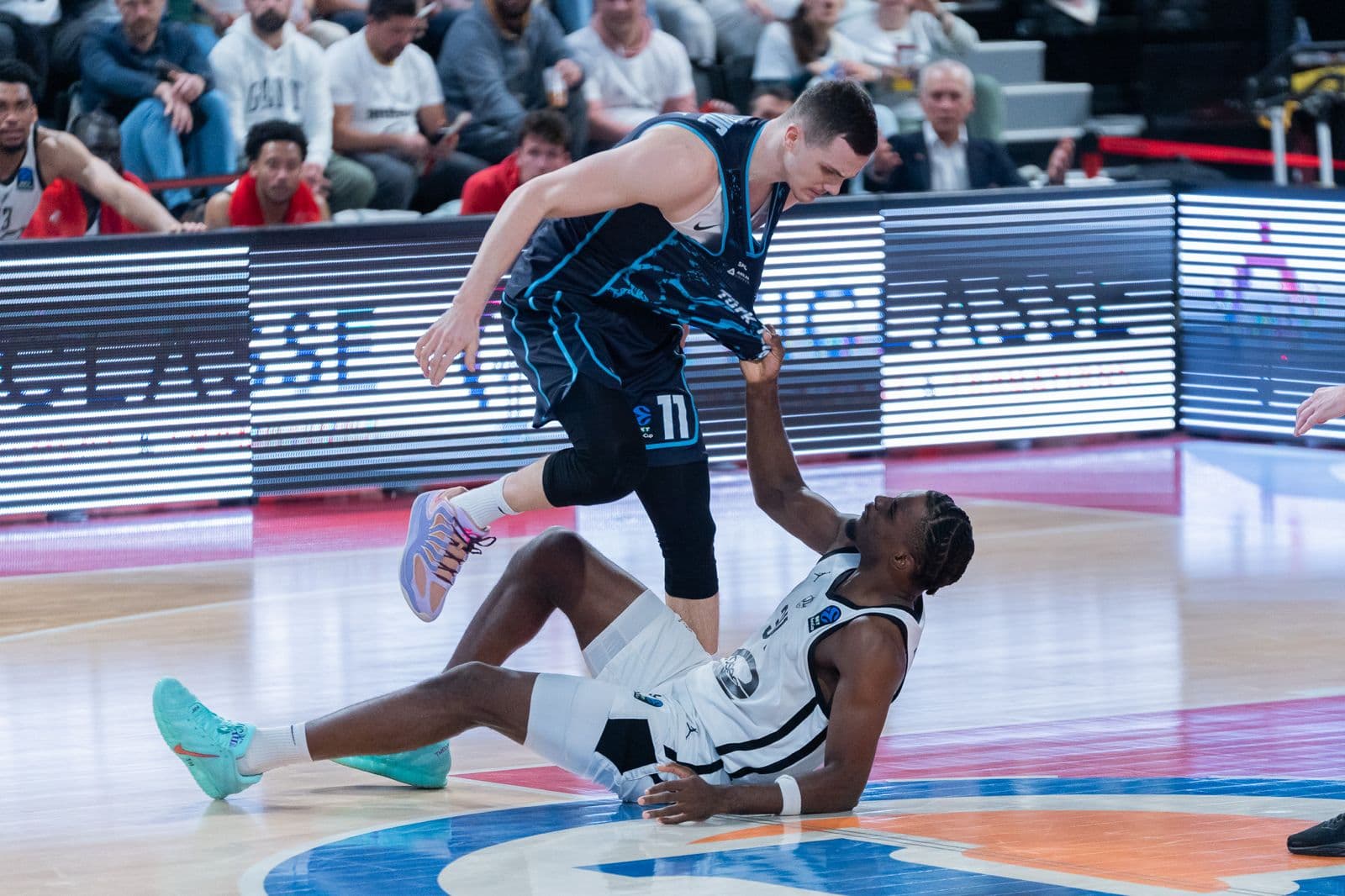 -28 à domicile : le cauchemar de la JL Bourg en ouverture de sa demi-finale d’EuroCup…