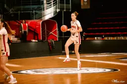 Margaux Raimbault passe des Flammes Carolo à Charnay