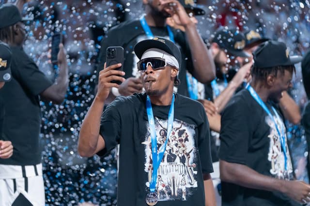 Assemian Moularé refuse la NCAA et reste à la JL Bourg