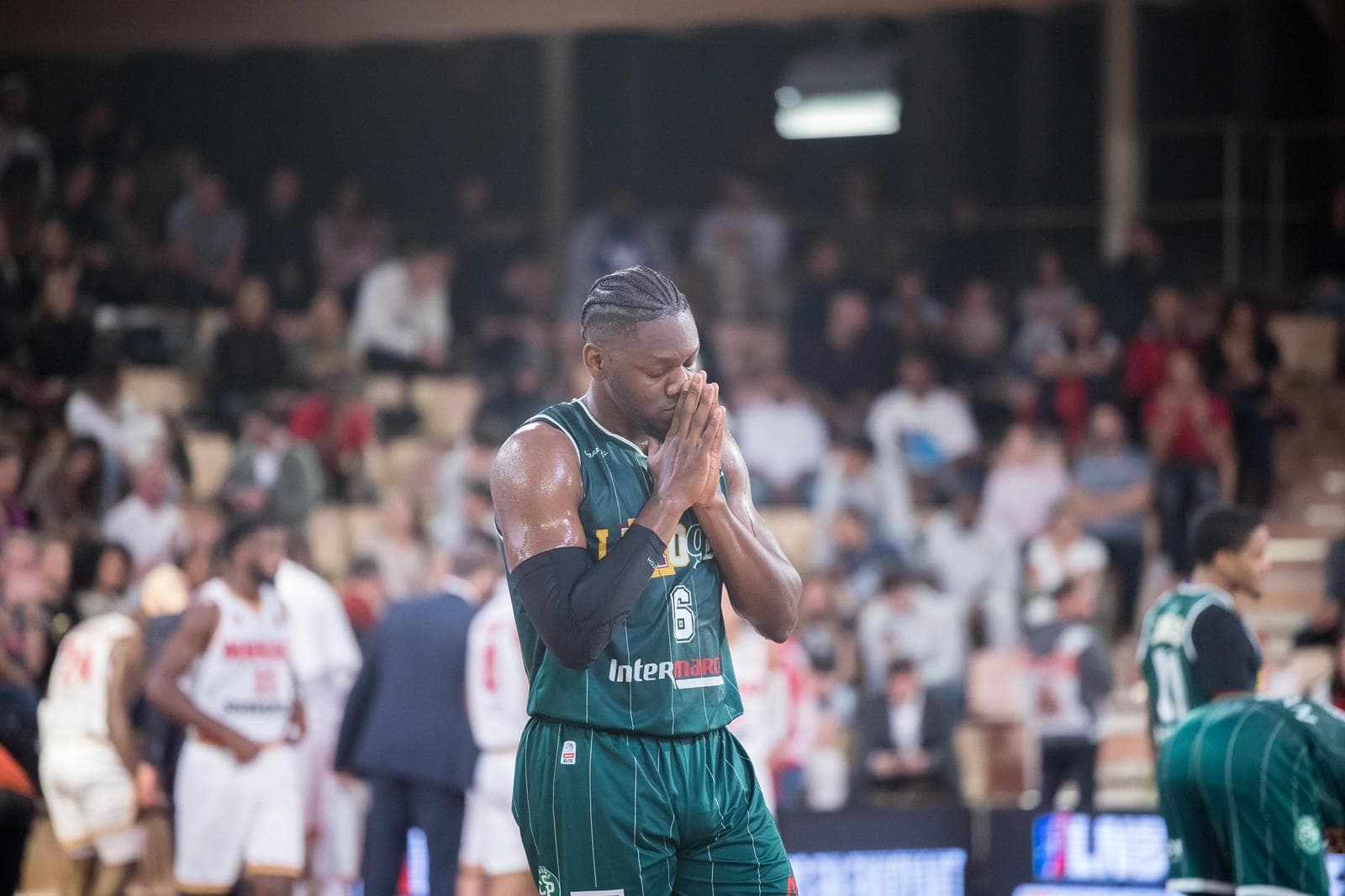Limoges surprend Monaco, Cholet leader en attendant les Mets ?