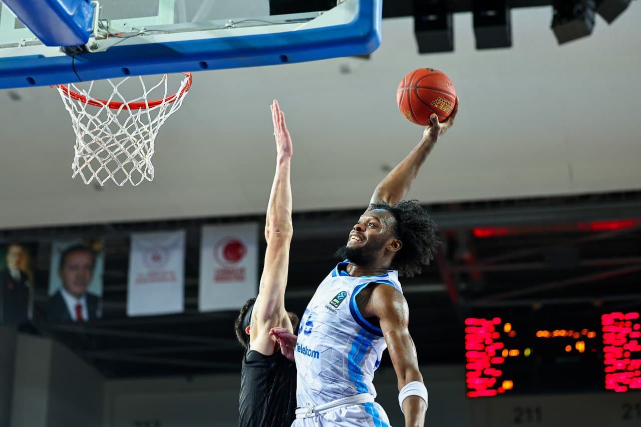 39 points en deux matches : le déclic pour Yoan Makoundou à Ankara ?