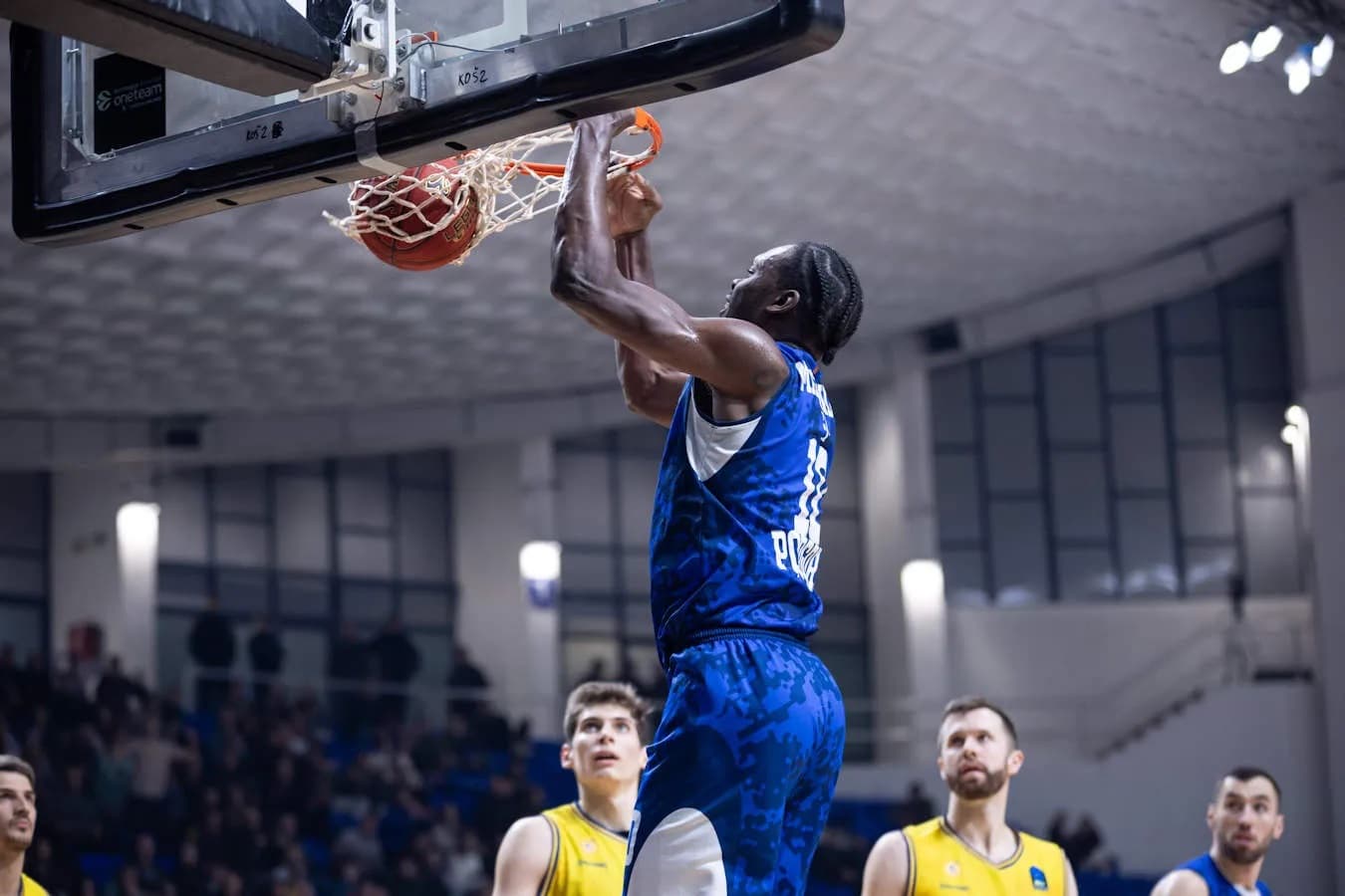 Yoan Makoundou très productif et vainqueur pour finir sa saison européenne contre Gran Canaria