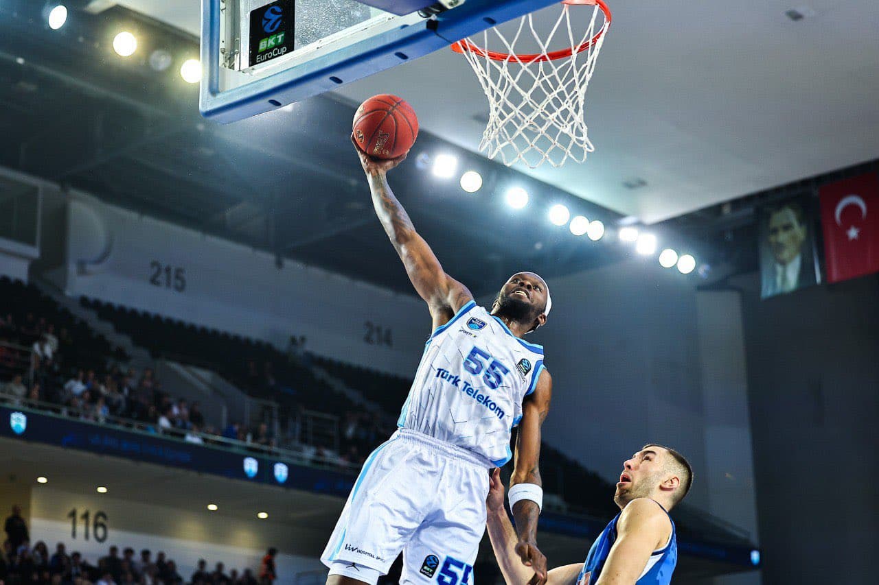 Yoan Makoundou et Joan Beringer brillent et filent en quarts de l’EuroCup