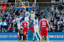 Yves Pons a contribué à protégé le cercle de l'équipe de France