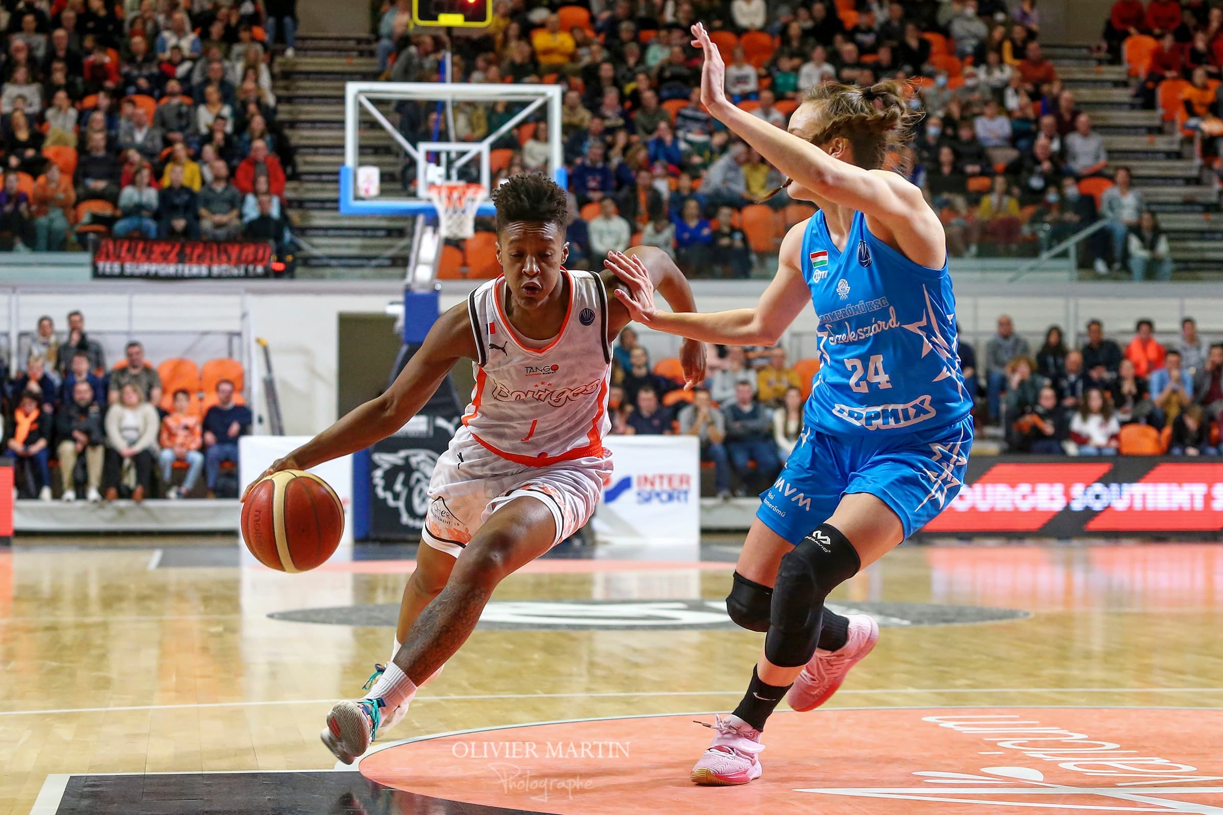 Bourges facile face à Szekszard