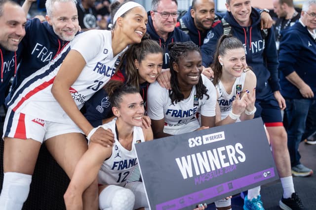 Les Bleues lancent leur saison à Marseille, deux championnes de Basket Landes déjà sur le pont