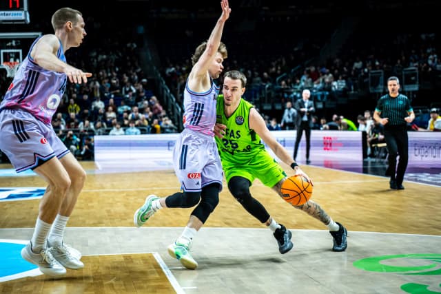 Deuxième double-double en carrière pour Hugo Besson, mais une élimination crève-cœur en BCL