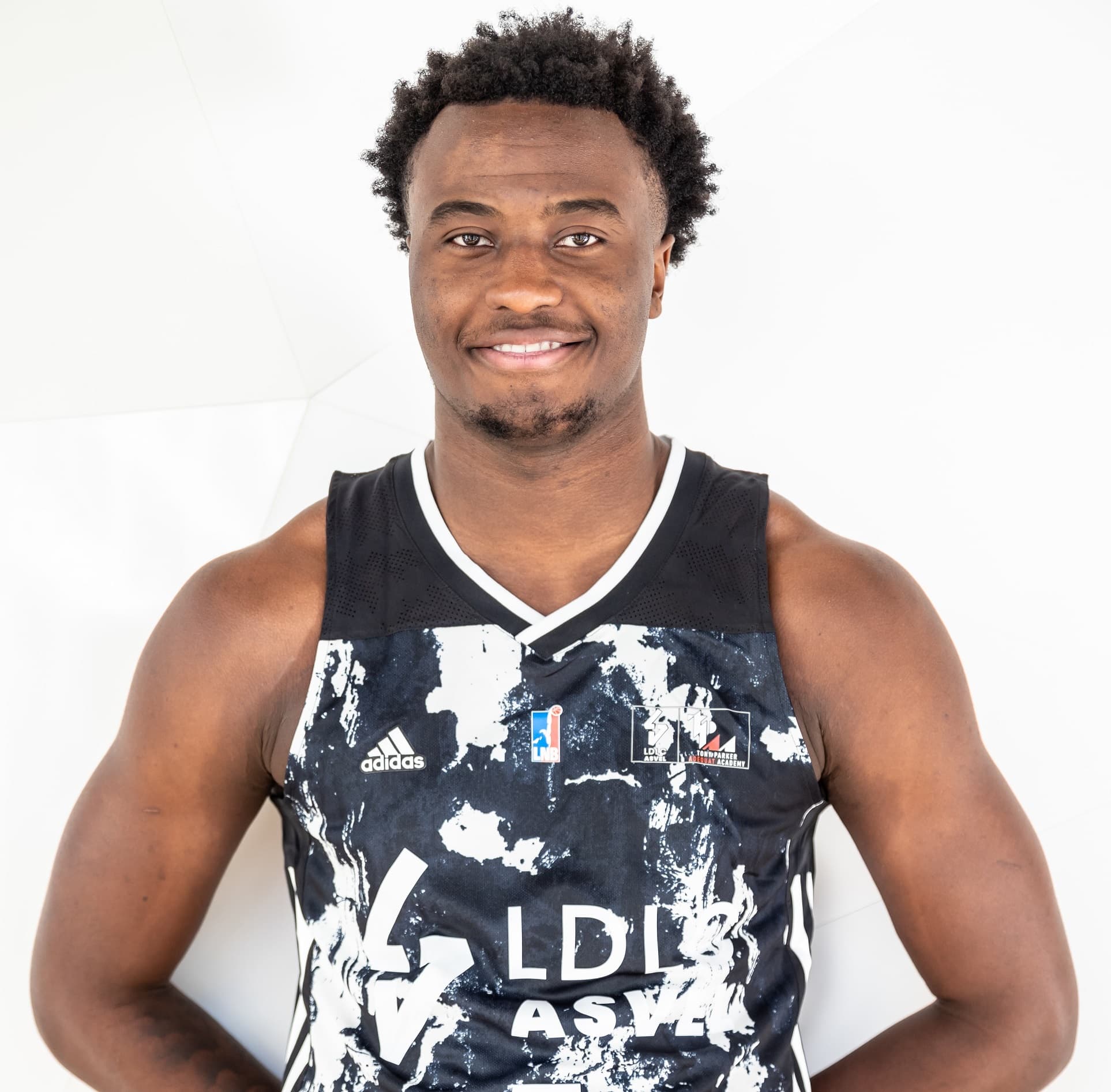 Champion de France Espoirs avec l’ASVEL, Zaba Bangala signe à Bonn