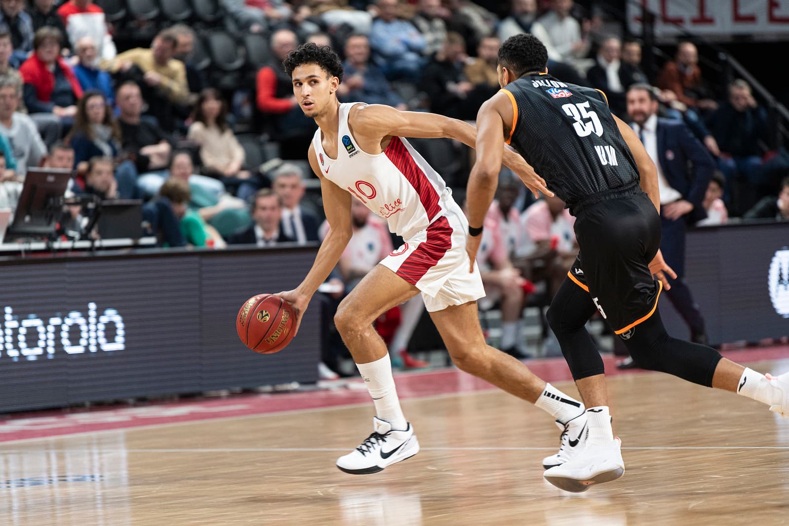 Zaccharie Risacher élu meilleur jeune de la saison d’EuroCup