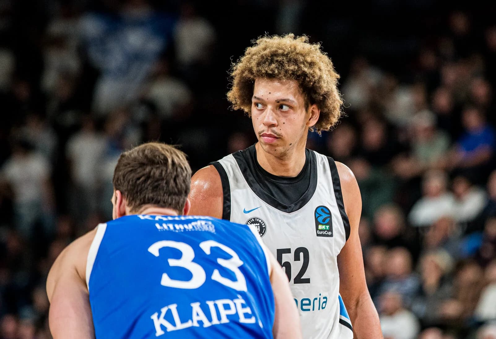 Enfin ! Zacharie Perrin a du attendre 2026 pour gagner avec Hambourg à domicile