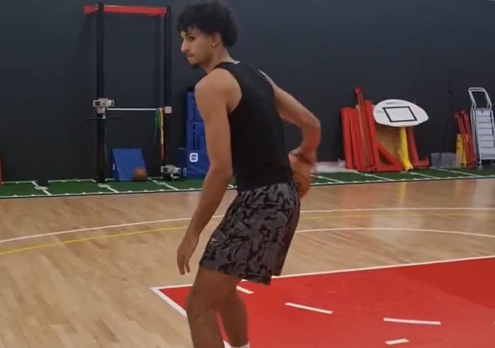 Zaccharie Risacher inaugure « Rizak’s », sa salle d’entraînement à Lyon