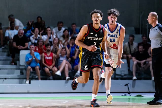 Timéo Pons et l’équipe de France U20 régalent contre l’Allemagne, leur adversaire connu en 1/8e de finale