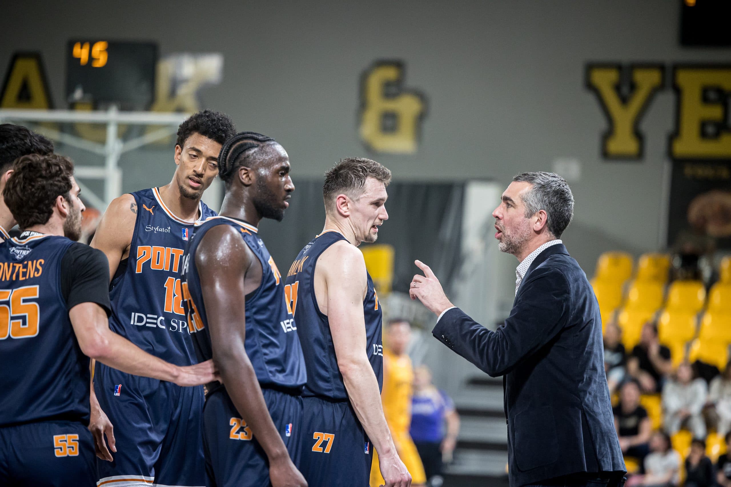 Andy Thornton-Jones va rester deux ans de plus à Poitiers