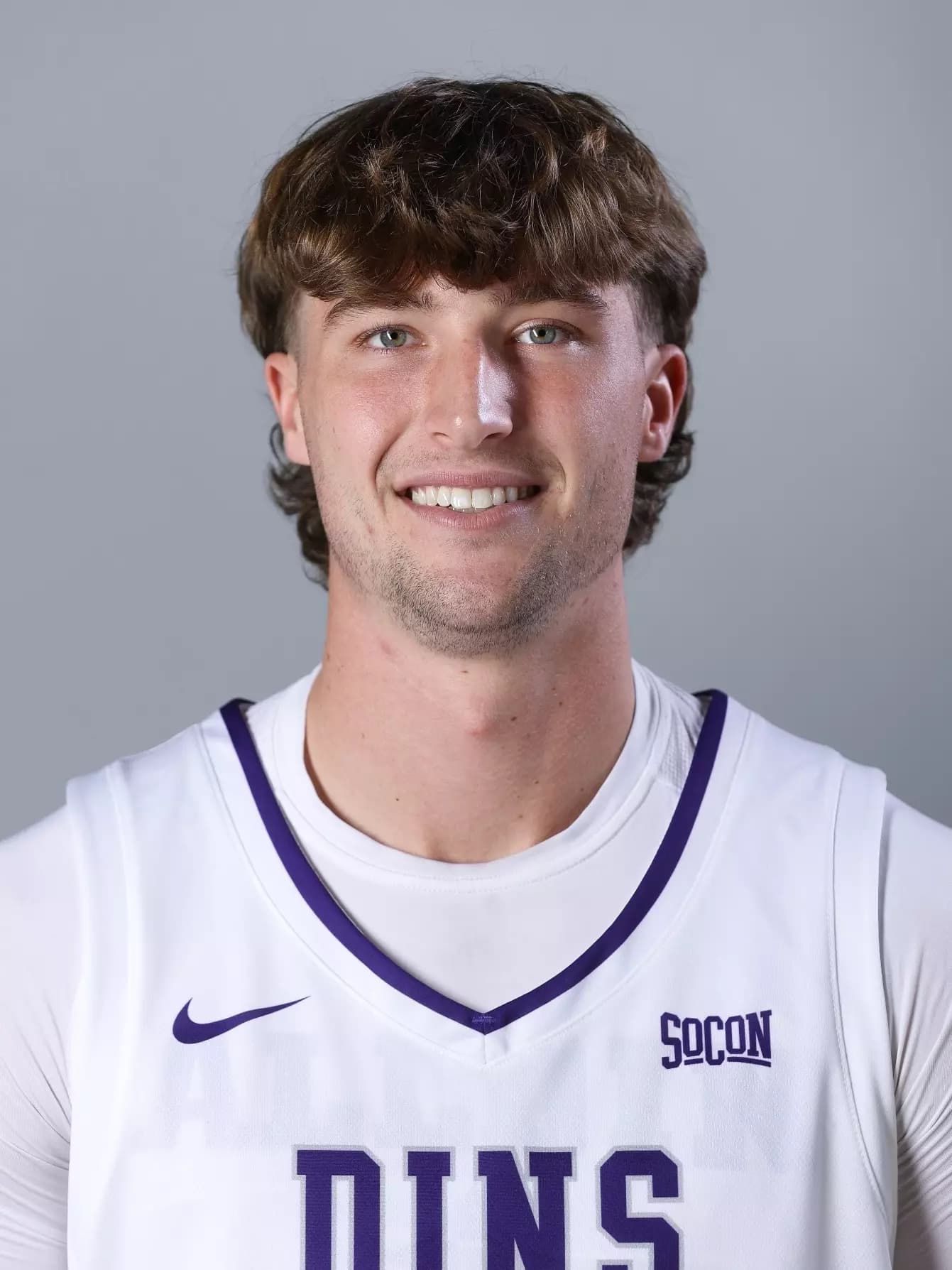 davis_molnar_2025-2026_16-9.webp