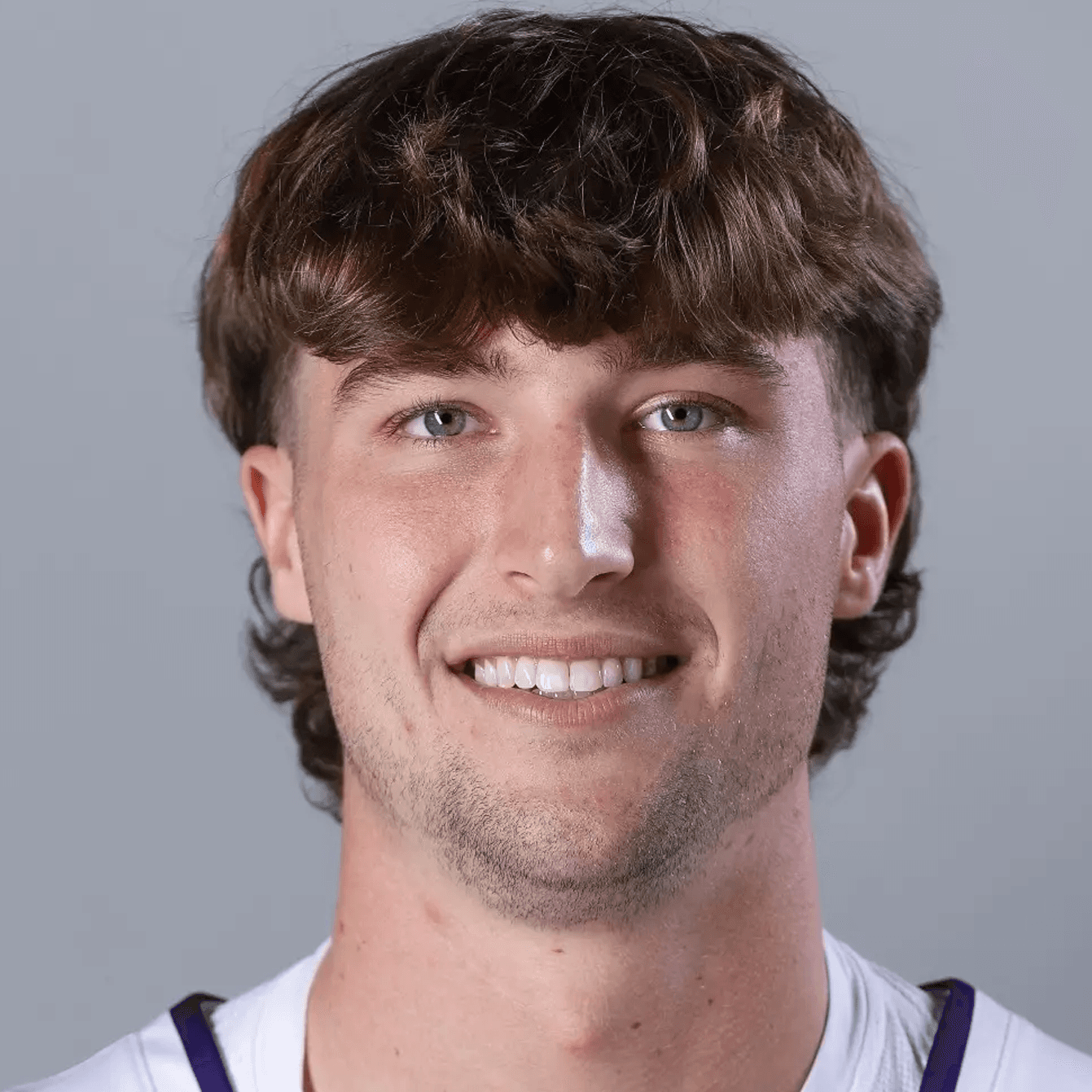 Davis MOLNAR