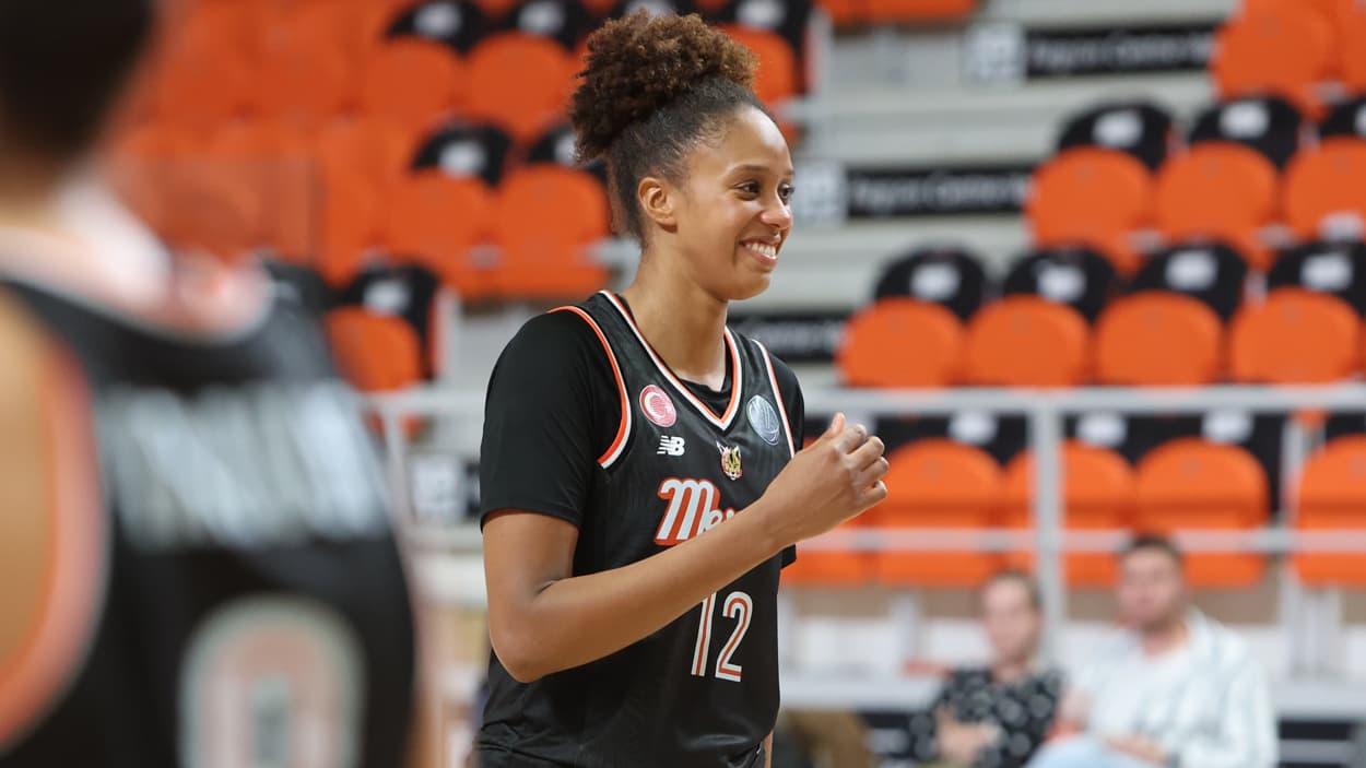 Iliana Rupert avec Mersin en Euroleague Iliana Rupert avec Mersin en Euroleague