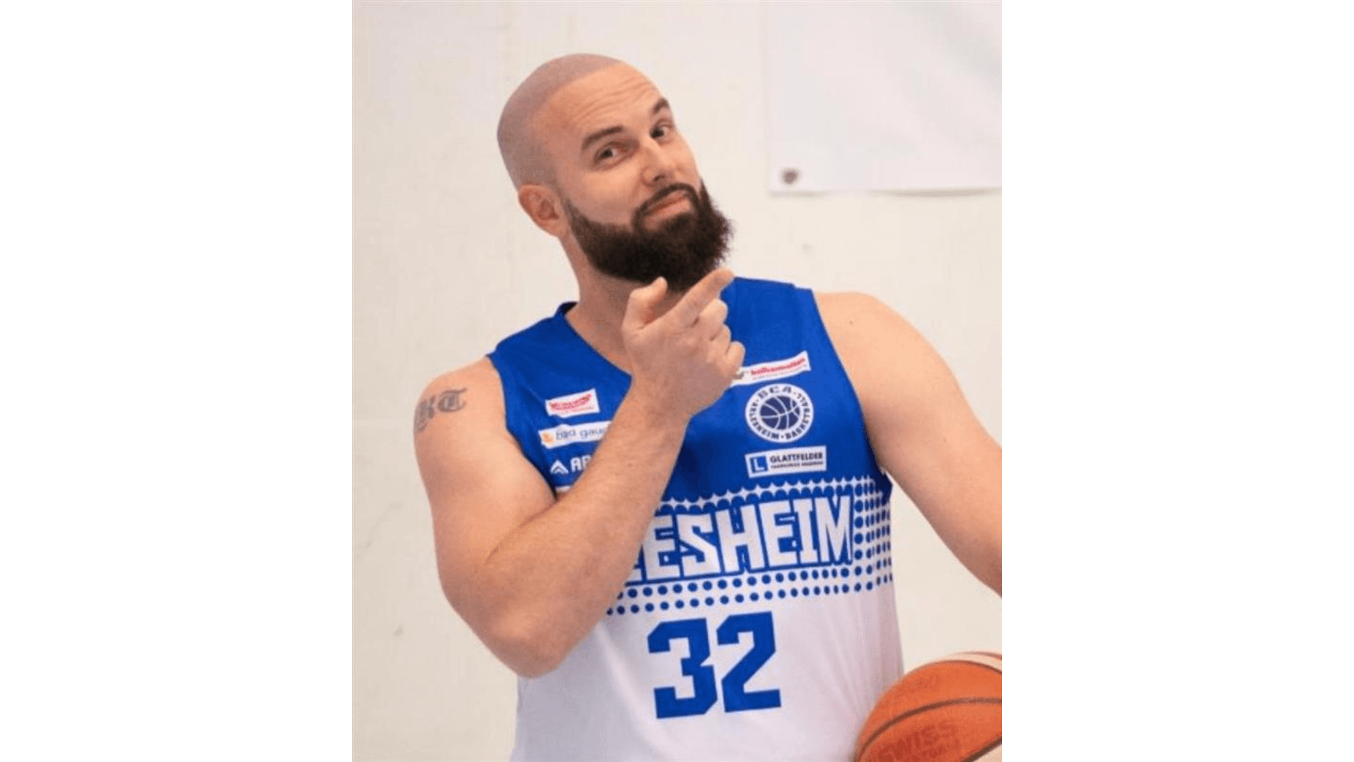 immanuel_nzeyimana_2025-2026_16-9.png