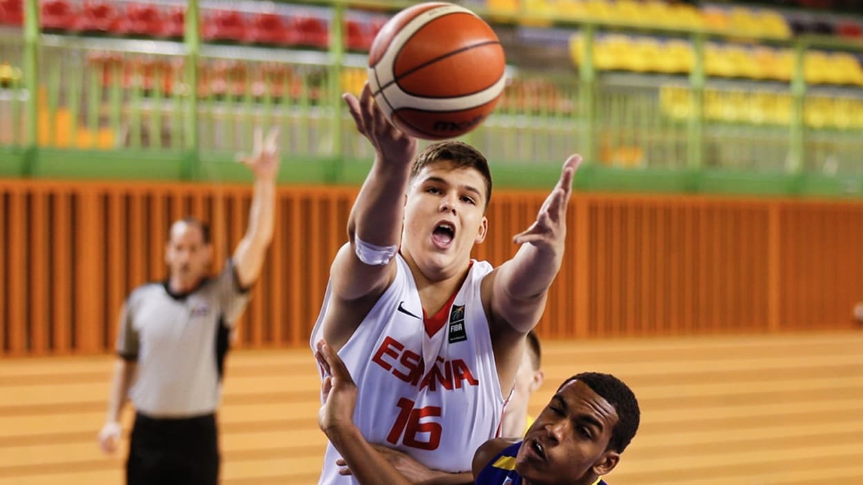Jaime Pradilla en U16 avec l'Espagne Jaime Pradilla en U16 avec l'Espagne