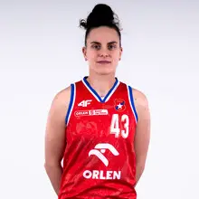 julia_niemojewska_2025-2026_16-9.png
