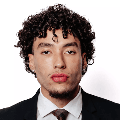 Jusaun HOLT