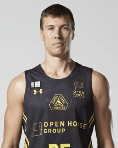 kaleb_tarczewski_2024-2025_16-9.png