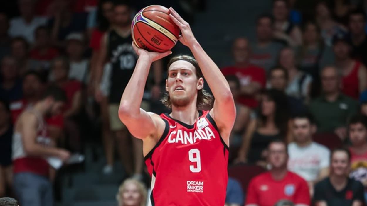 Kelly Olynyk avec le Canada en 2018 Kelly Olynyk avec le Canada en 2018