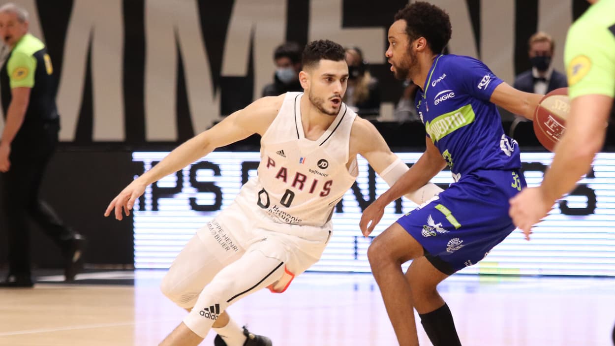 Kevin Franceschi avec le Paris Basketball en 2020 Kevin Franceschi avec le Paris Basketball en 2020