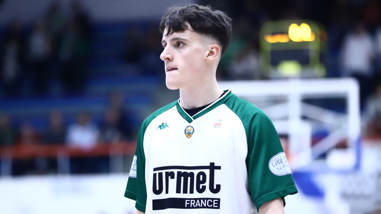 Louis Le Carrer (Saint-Quentin) à l'échauffement contre Le Portel Louis Le Carrer (Saint-Quentin) à l'échauffement contre Le Portel