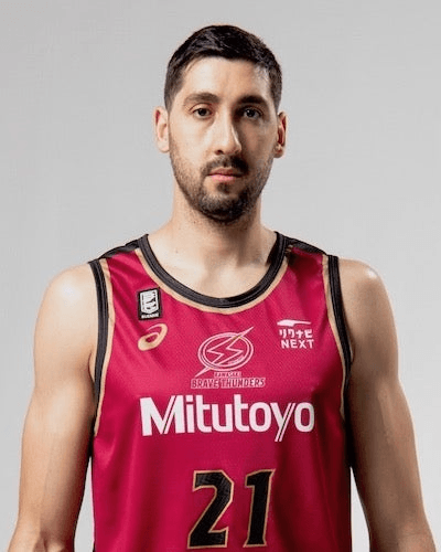 mathias_calfani_2020-2021_16-9.png
