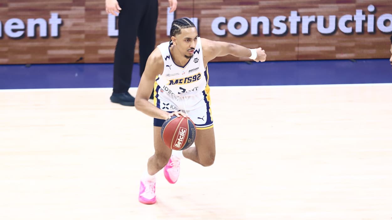 Matthieu Gauzin au drive contre Le Mans Matthieu Gauzin au drive contre Le Mans