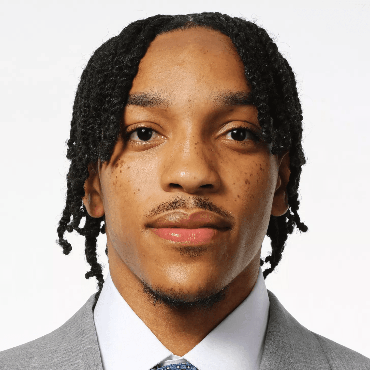Nakyel SHELTON