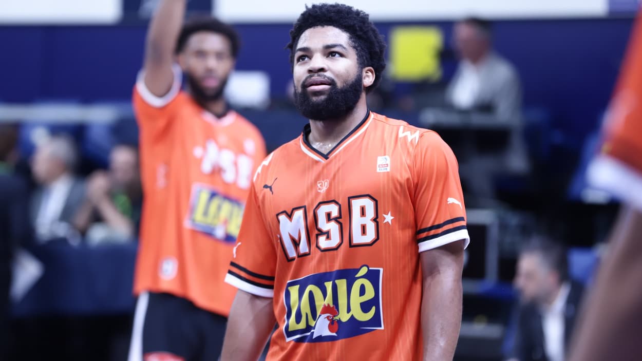 Trevor Hudgins à l'échauffement contre les Metropolitans 92 Trevor Hudgins à l'échauffement contre les Metropolitans 92