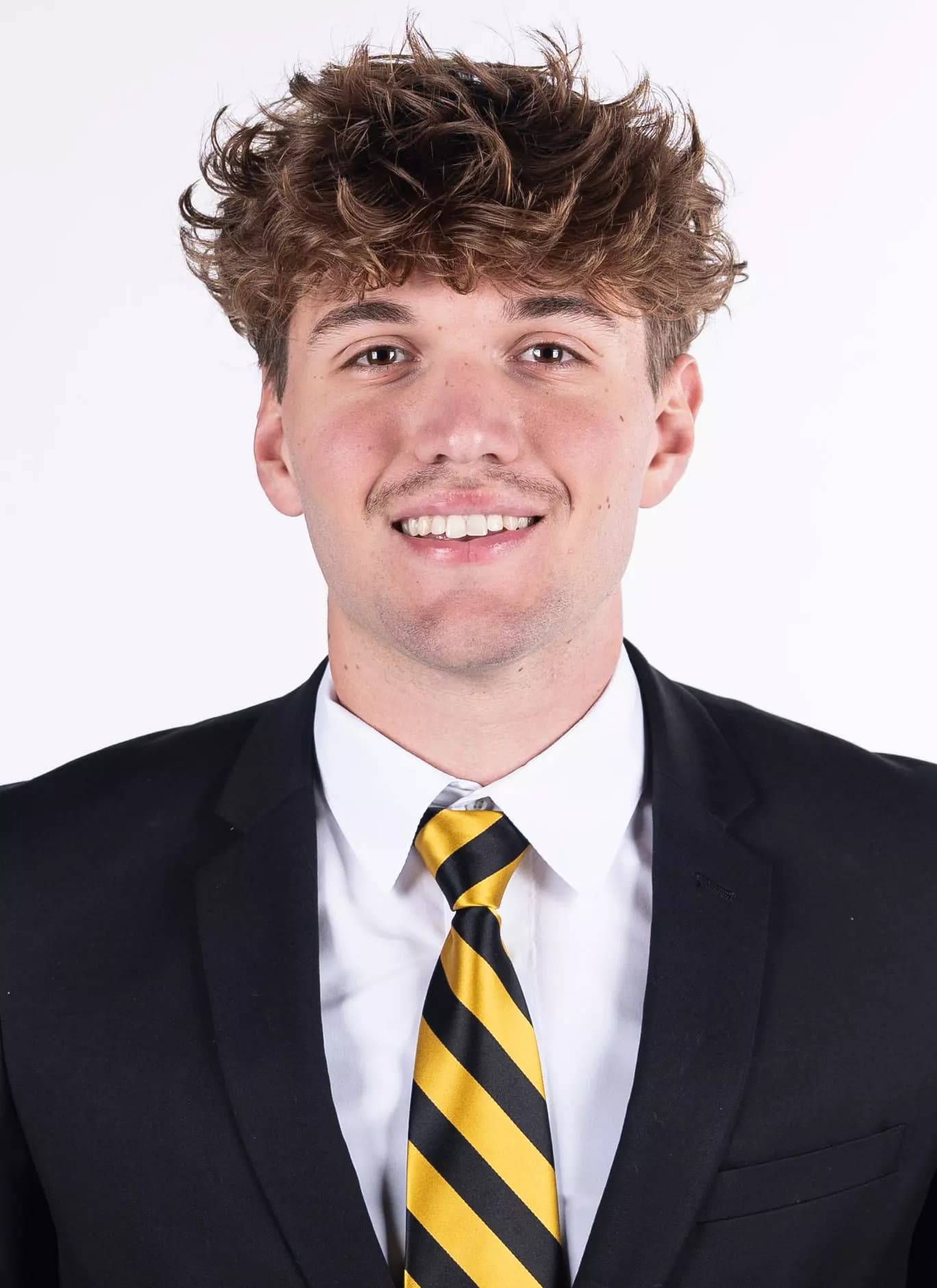 tyler_linhardt_2025-2026_16-9.webp