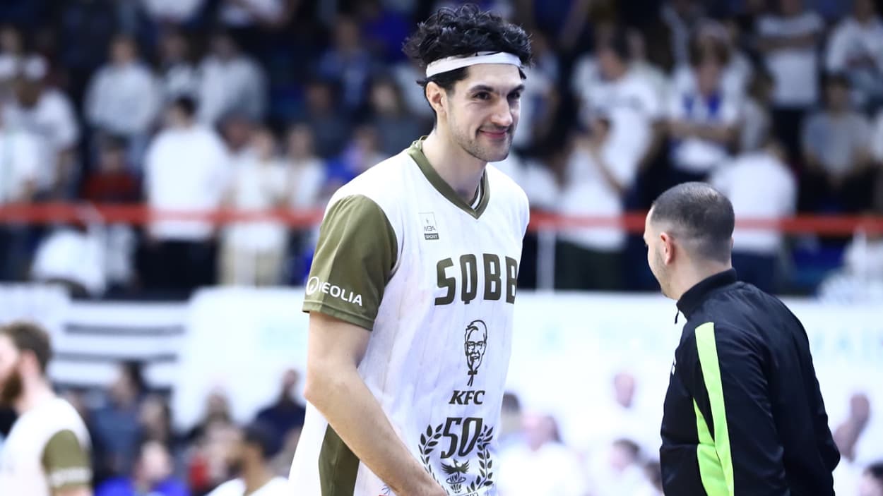 William Pfister (Saint-Quentin) auteur de 4 points contre Le Portel William Pfister (Saint-Quentin) auteur de 4 points contre Le Portel