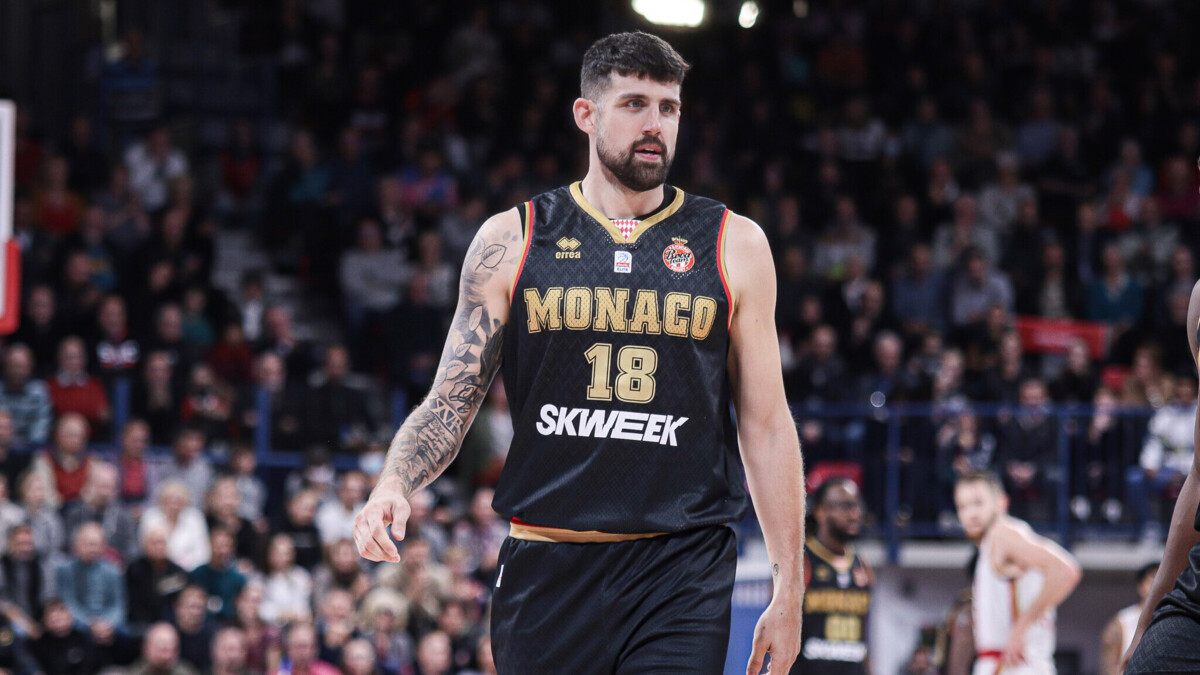 Photo: bebasket.fr Adrien Moerman, ici avec Monaco en 2022, rejoint Fribourg